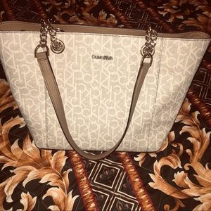 Calvin Klein Hayden Signature Tote